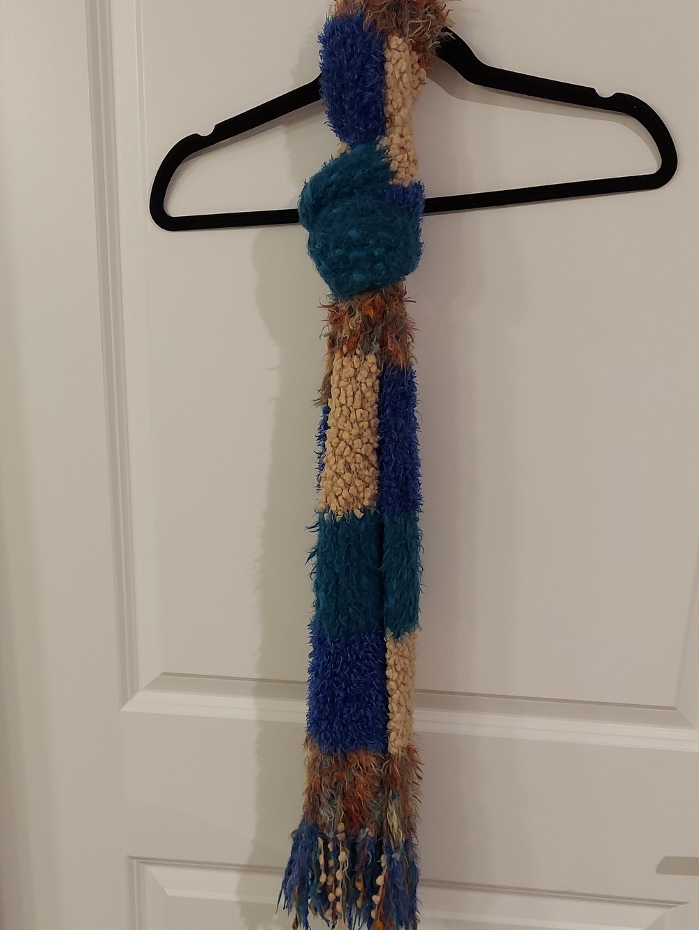 Handmade Blue & Cream Textured Hanging Scarf by